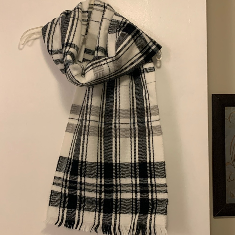 Womens scarf